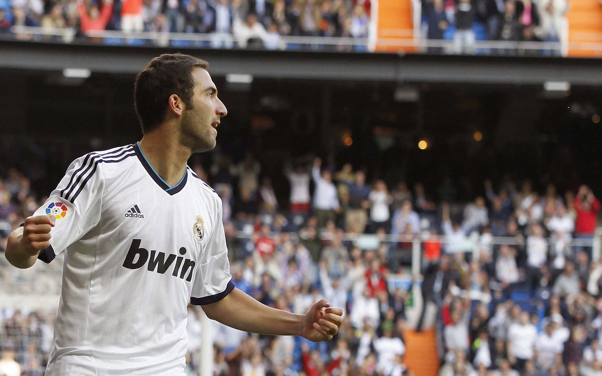 欧冠决赛即将开始,豪门球队齐聚,欧冠决赛大名单公布